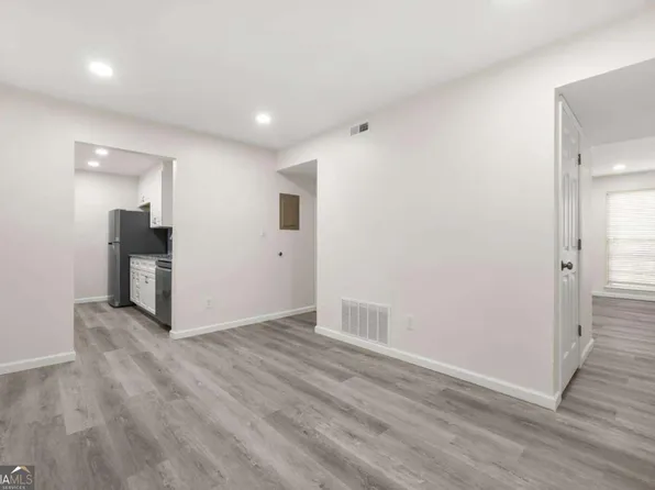 1166 Booth Rd SW APT 202, Marietta, GA 30008