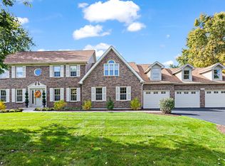 705 Kathy Ct, Naperville, IL 60540