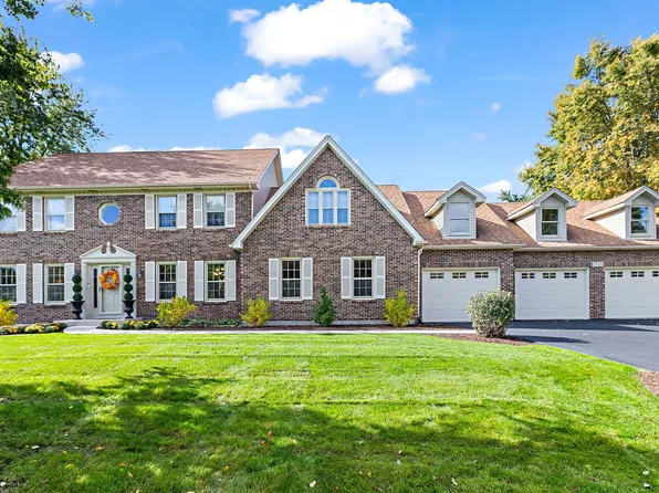 705 Kathy Ct, Naperville, IL 60540