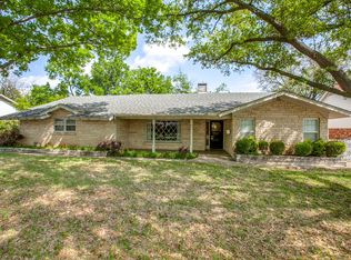 4821 Briarwood Ln, Fort Worth, TX 76103