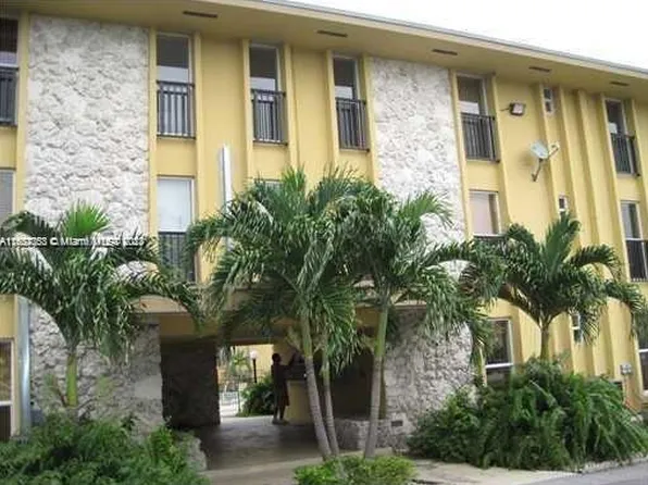 241 S Royal Poinciana Blvd APT 302, Miami Springs, FL 33166
