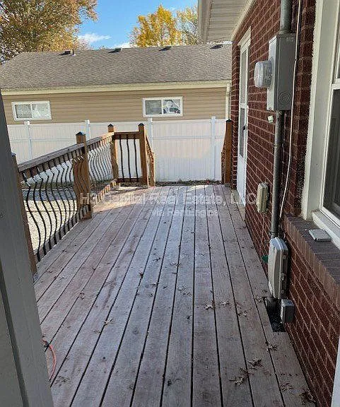 1215 W Main St — Photo 28
