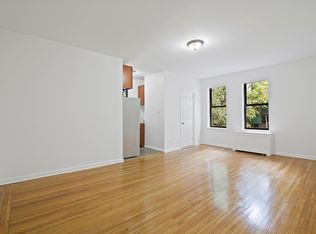 220 W 24th St #2202C, New York, NY 10011