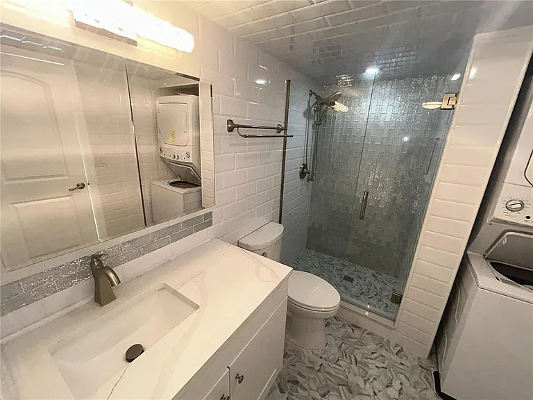7625 Sun Island Dr S #108 — Photo 24