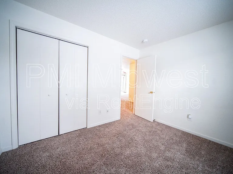 10414 Kensil St — Photo 14