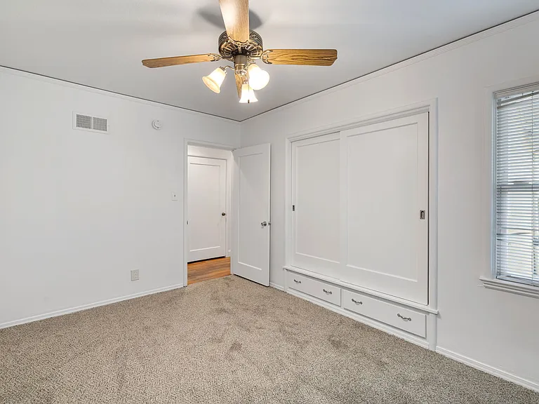 1427 N Arthur Ave — Photo 17
