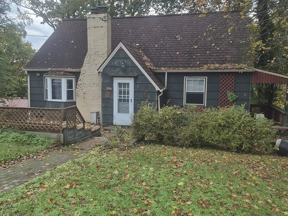 5 Celeste Dr #5