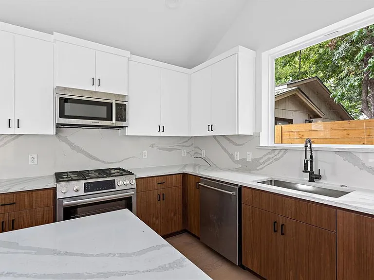 2813 Prado St #2 — Photo 3
