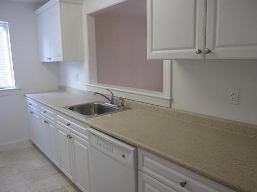 3rd image of 210 Tondo Cir #210