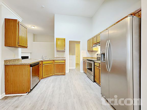 3rd image of 100 Chippenham Cir