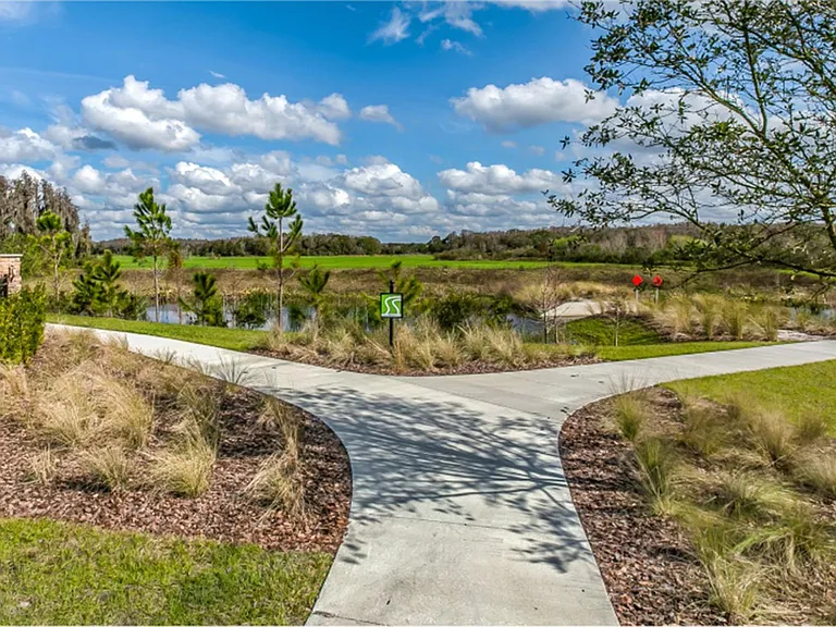 100 miles walking trail.