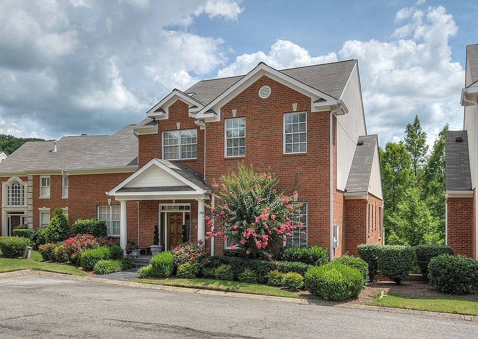 5,000+ sq.ft. in Green Hills