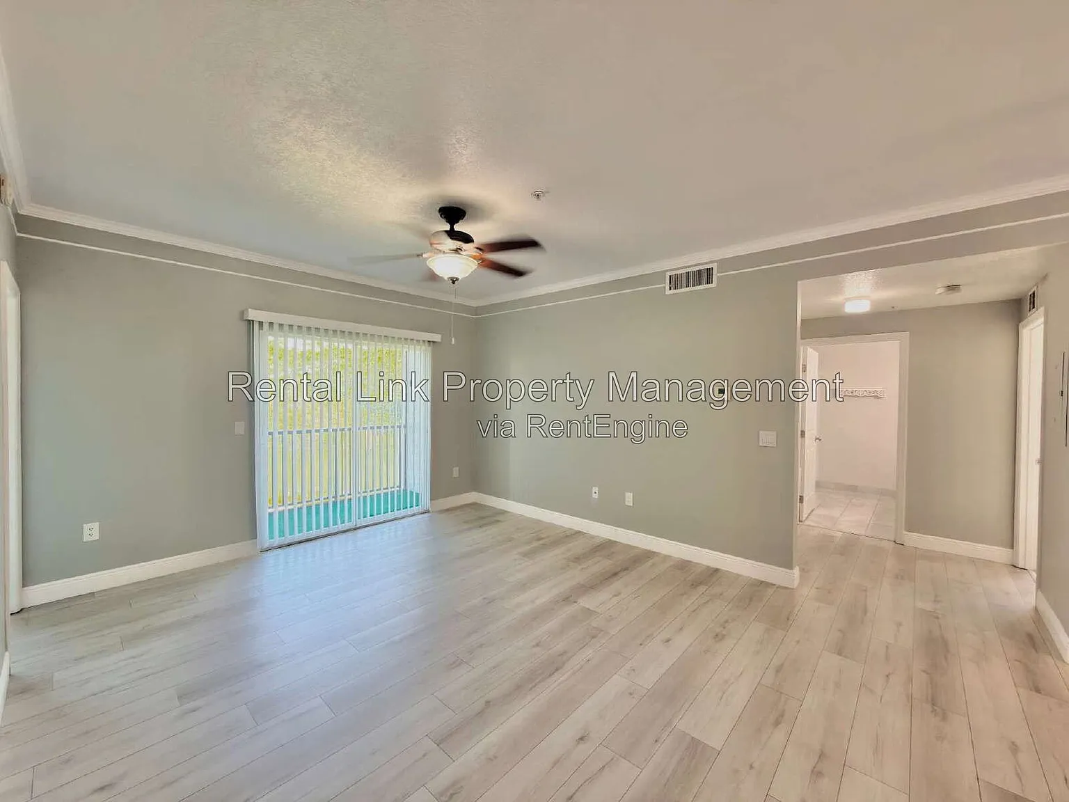 3 bed, 2.0 bath, 1336 sqft, $1,595 — Photo 4