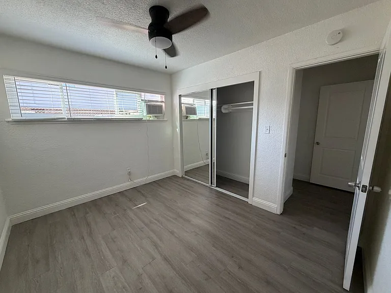 Welcome to the Dailey Court Apartments! — Photo 13