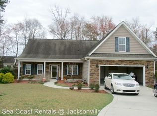 304 Elk Ct, Jacksonville, NC 28546