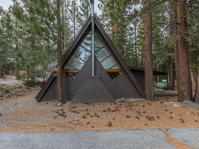 54 Alpine Cir #1 — Photo 32