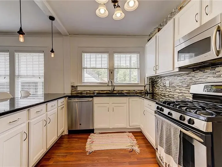 454 Kendrick Ave SE — Photo 5