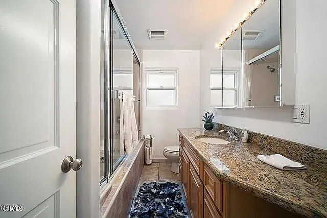 748 N La Jolla Ave — Photo 18
