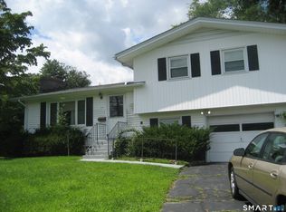 17 Deerbrook Road, Norwich, CT 06360