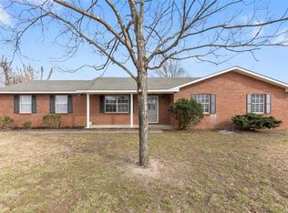 300 Ashley Dr, Sikeston, MO 63801