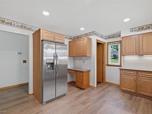 5th image of 150 7th St