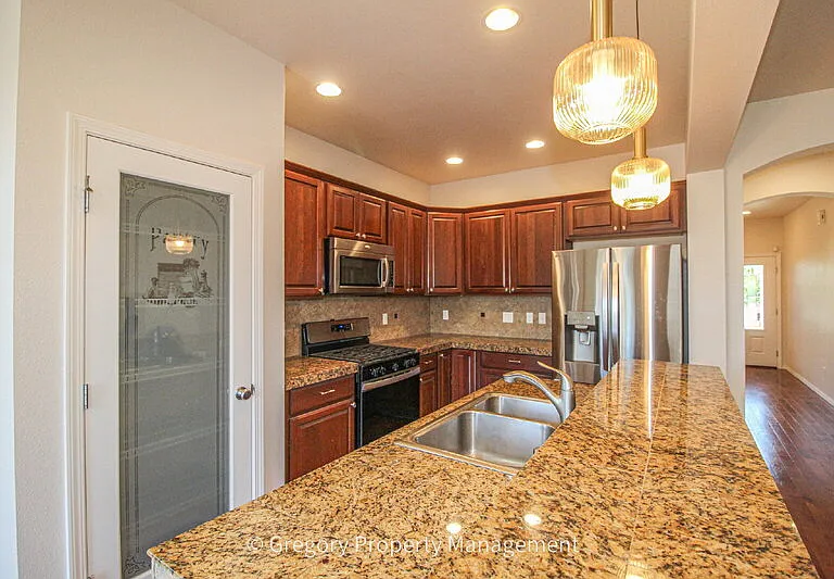 22924 42nd Dr SE — Photo 6
