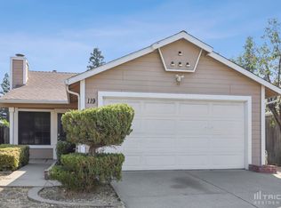 119 Catalpa Ln, Vacaville, CA 95687