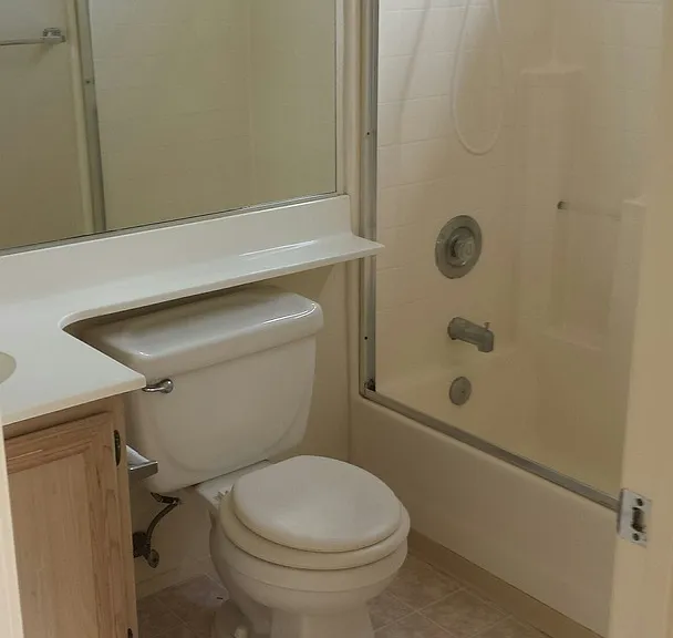 2208 Kings View Cir — Photo 14