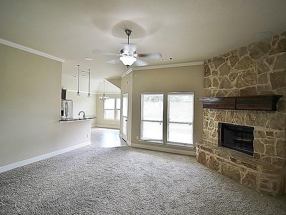 4th image of 127 Sierra Dr