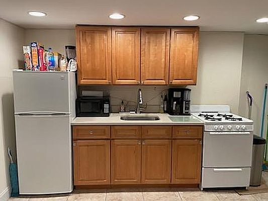 1st image of 2541 38th St #1