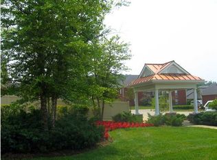 7309 Autumn Trace Dr UNIT 104, Louisville, KY 40214