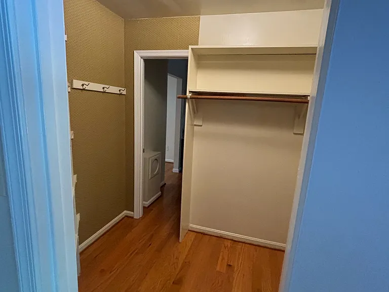 MBR closet