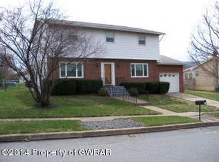 5 Slattery Dr, Wilkes Barre, PA 18705