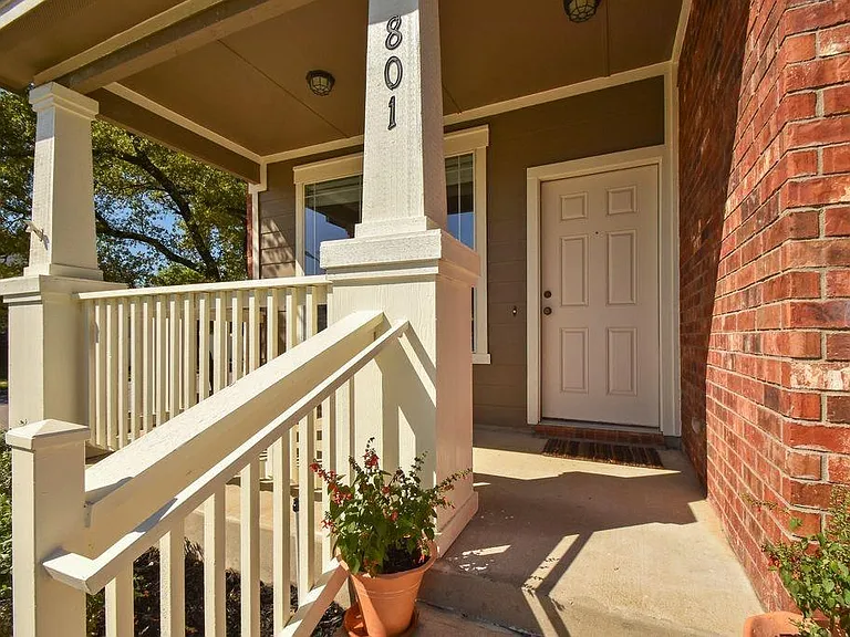 801 Brazos Bend Dr — Photo 6
