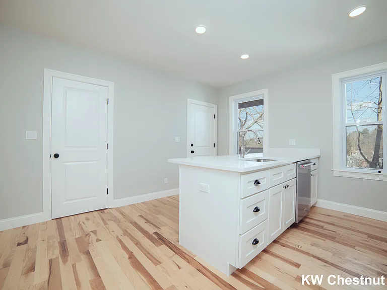 10 Duffley Ct #3 — Photo 22