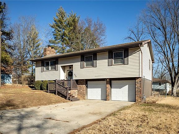 3rd image of 626 Jill Ann Dr