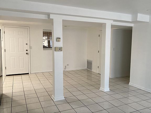 3rd image of 1258 N Kedzie Ave #B