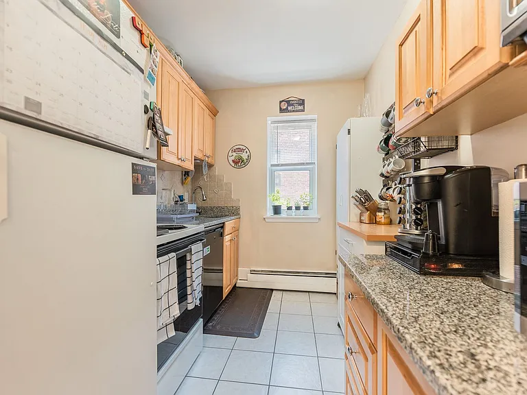 100 Marion St #23 — Photo 5