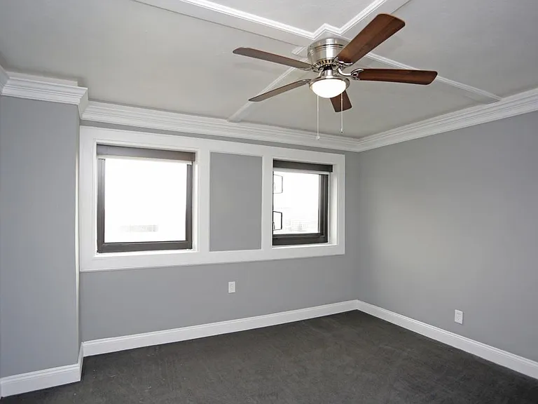 Plaza House — Photo 11