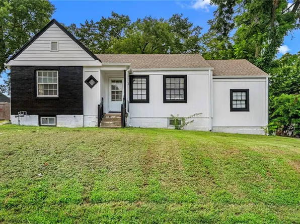 6804 Raytown Rd, Raytown, MO 64133