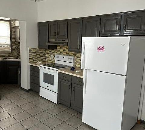 4th image of 330 Muir Ave