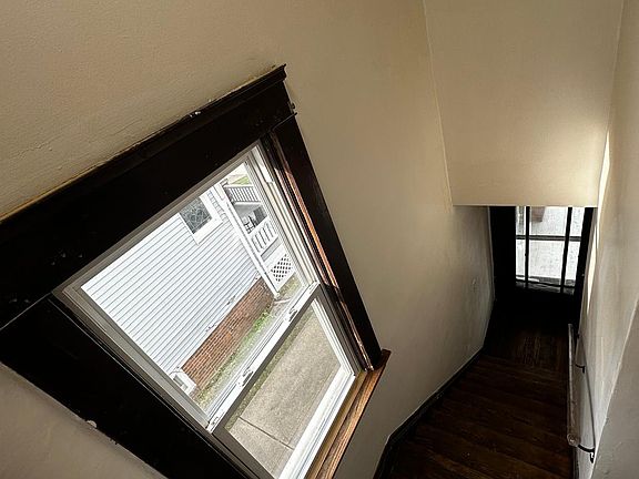 2nd image of 10601 Almira Ave #2
