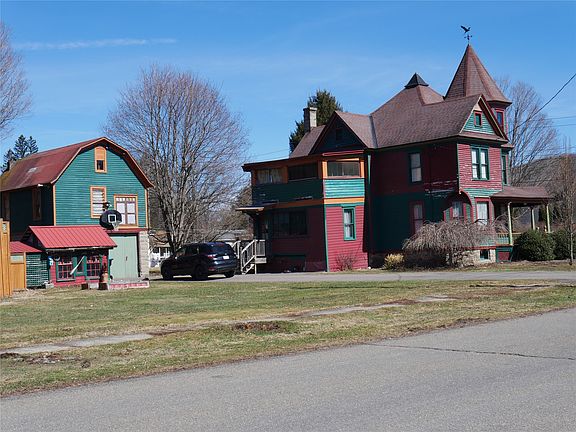 5th image of 34 Maple Ave