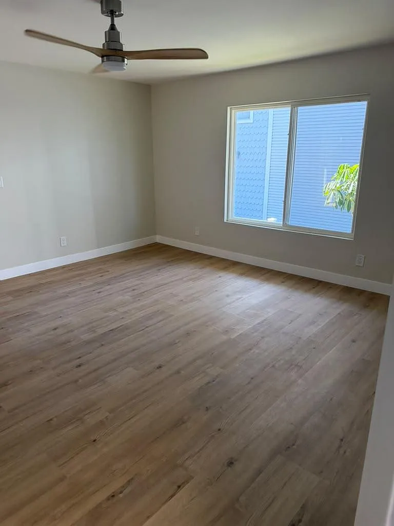 225 Dahlia Ave - 231 — Photo 4