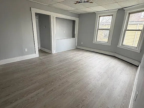 3 bed, 1000 sqft, $2,499 — Photo 3