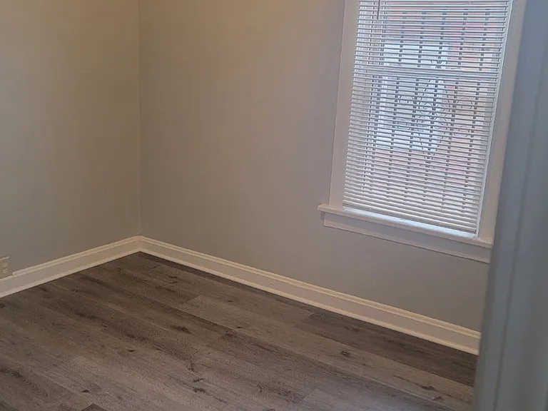 11415 S Throop St — Photo 4