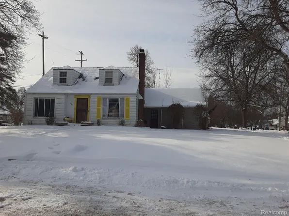 2565 Tiffin St, Flint, MI 48504