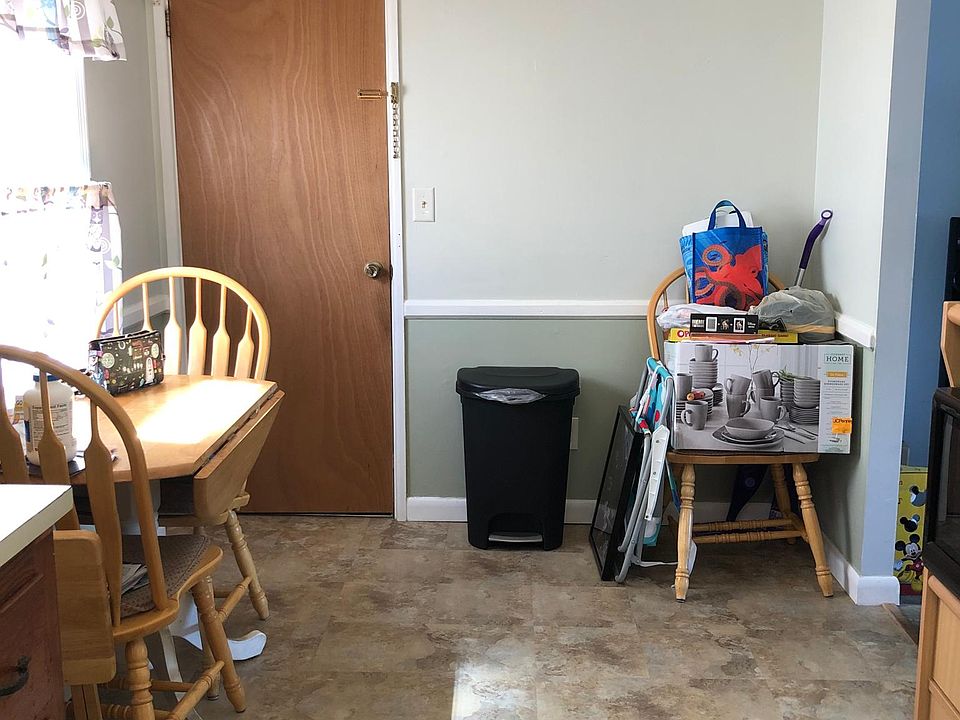 2nd image of 1136 Atwood Ave APT 1