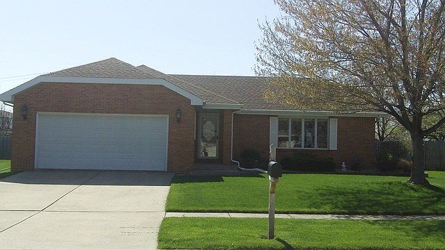 1st image of 283 Fox Trail Dr