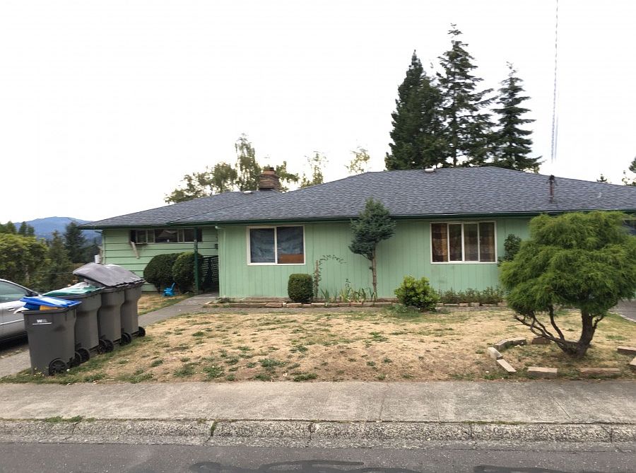 2nd image of 2815 Halverson Ave